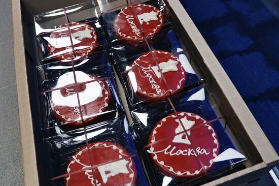 Moscow Cake brand store opens on Triumfalnaya Square