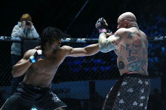 MMA fighter Jeff Monson's first fight under Russian flag
