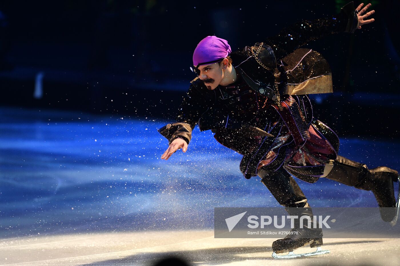 Sindbad and Princess Anne ice show premiered