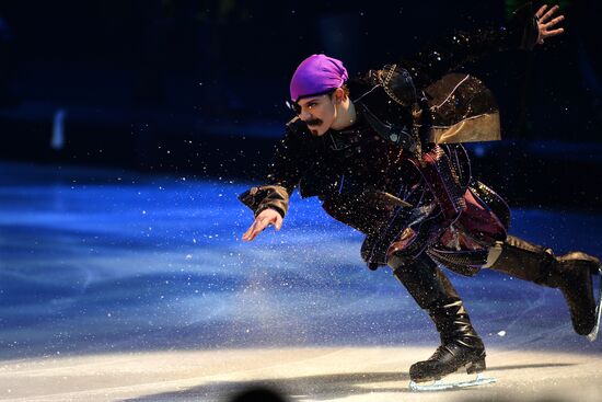 Sindbad and Princess Anne ice show premiered