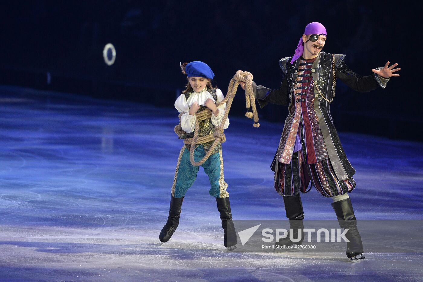 Sindbad and Princess Anne ice show premiered