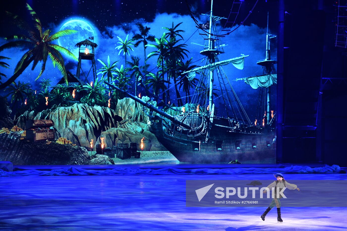 Sindbad and Princess Anne ice show premiered