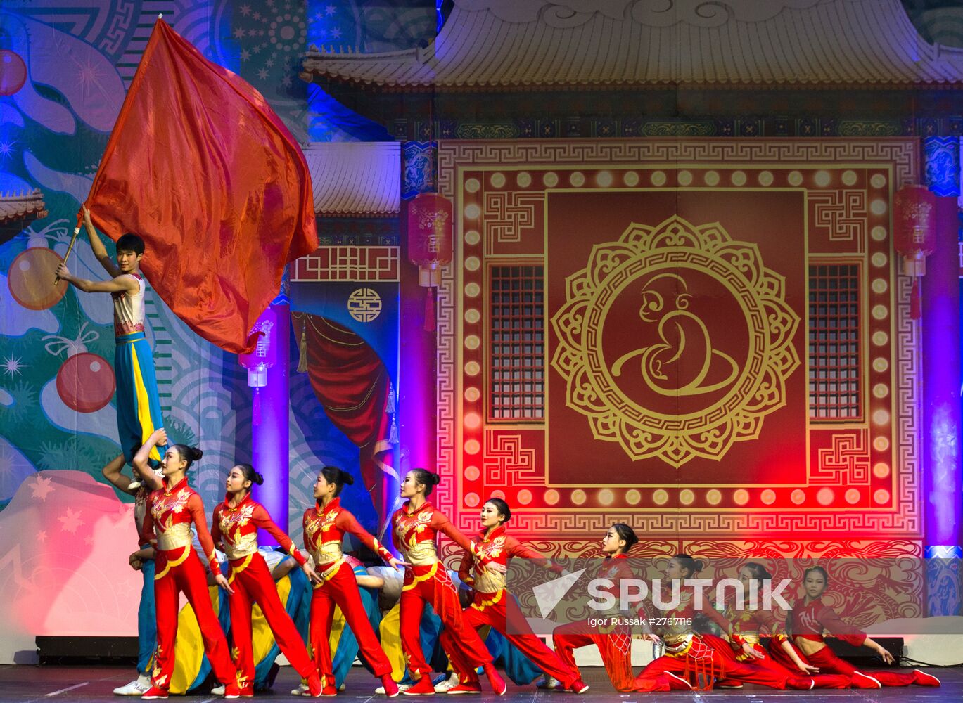 China Circus performs in St. Petersburg