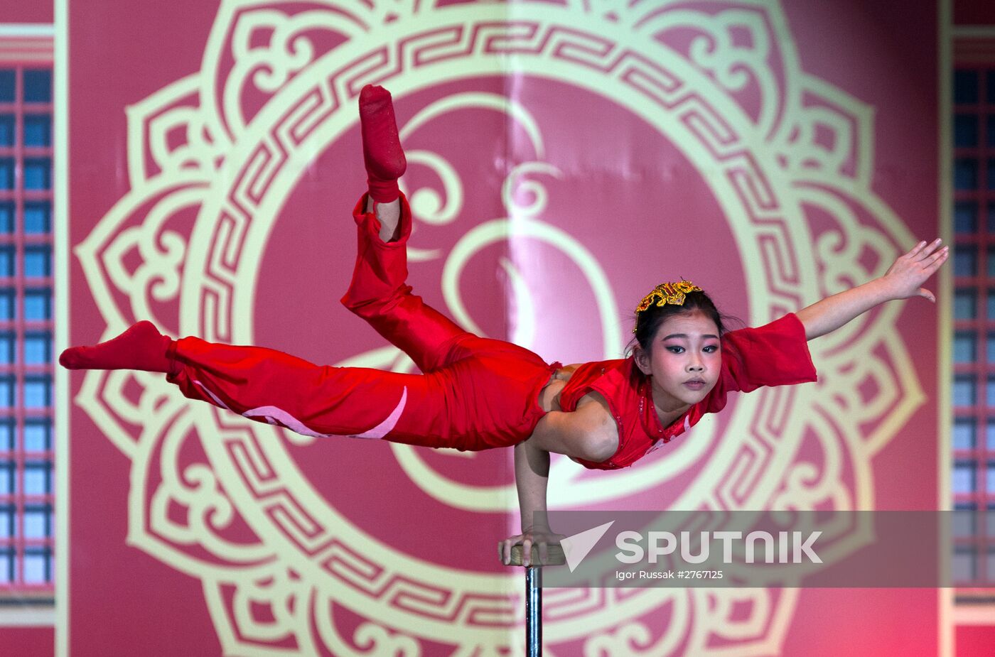 China Circus performs in St. Petersburg