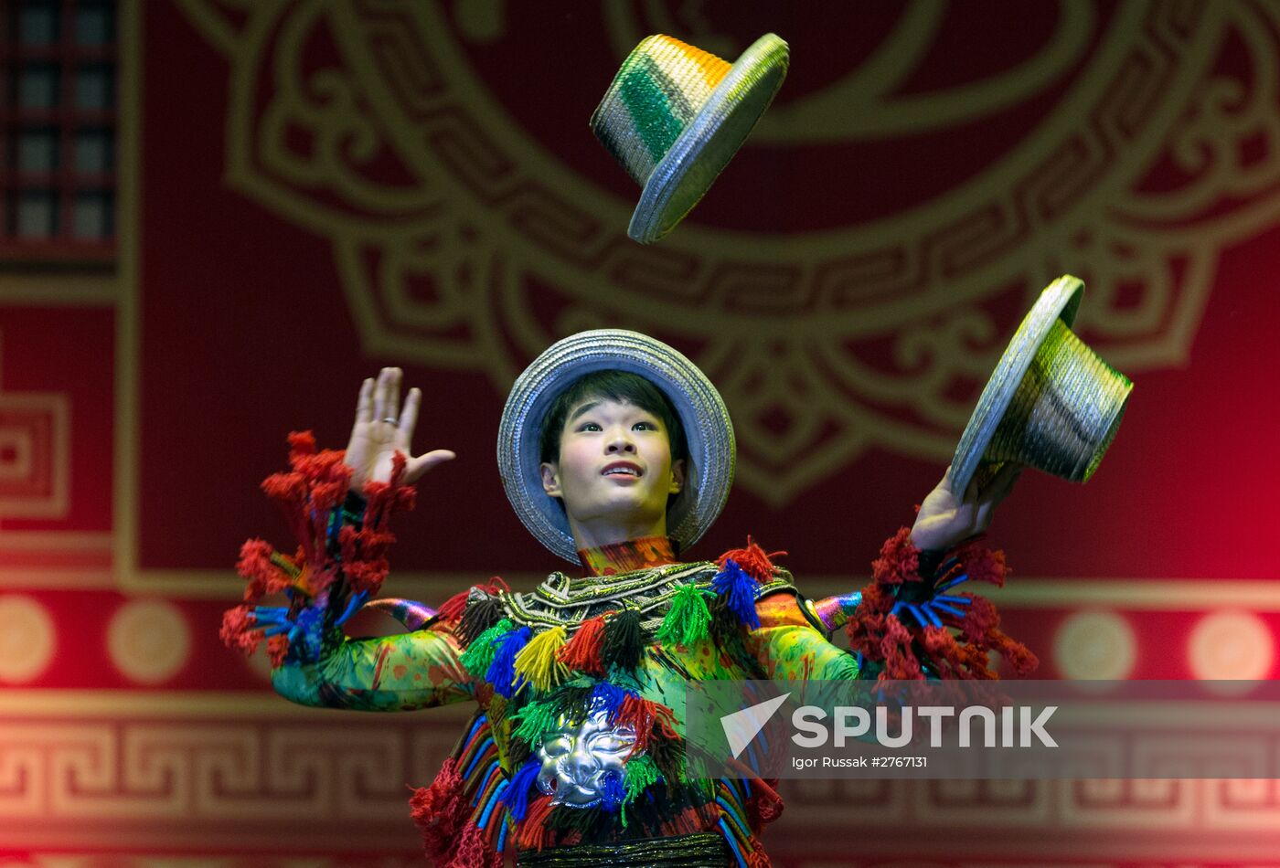 China Circus performs in St. Petersburg