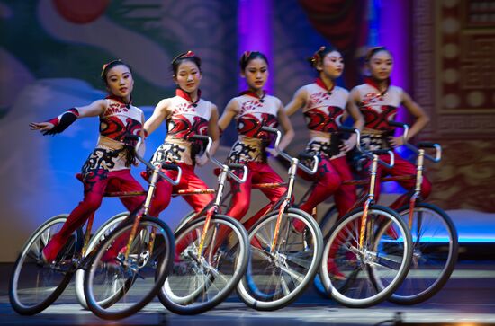 China Circus performs in St. Petersburg