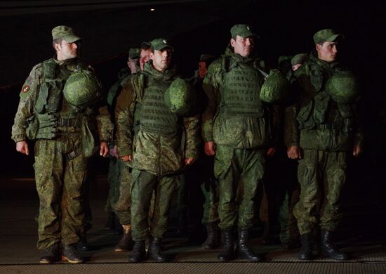Russia’s Black Sea Fleet marines arrive arrive in Crimea after operation in Syria