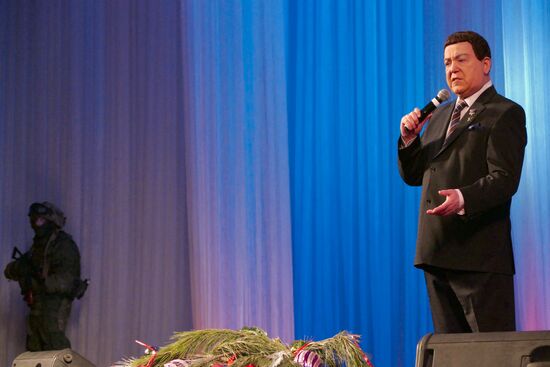 Iosif Kobzon gives New Year's concert in Donetsk