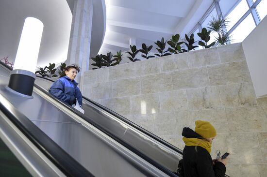 Botanichesky Sad Station's southern hallway opens after renovation