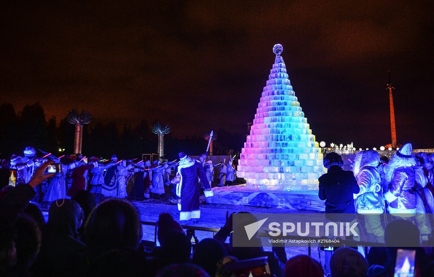"Ice Moscow. A Family Circle" festival opens in Park Pobedy at Poklonnaya Hill