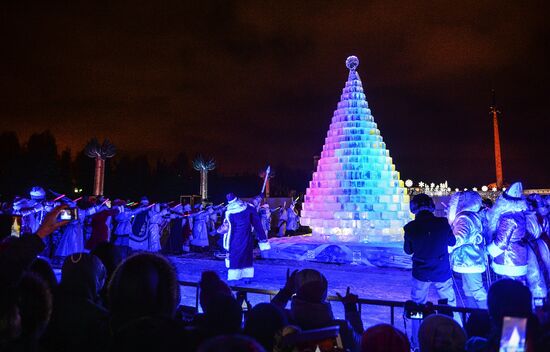 "Ice Moscow. A Family Circle" festival opens in Park Pobedy at Poklonnaya Hill