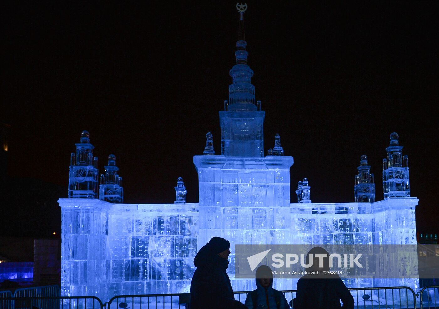 "Ice Moscow. A Family Circle" festival opens in Park Pobedy at Poklonnaya Hill
