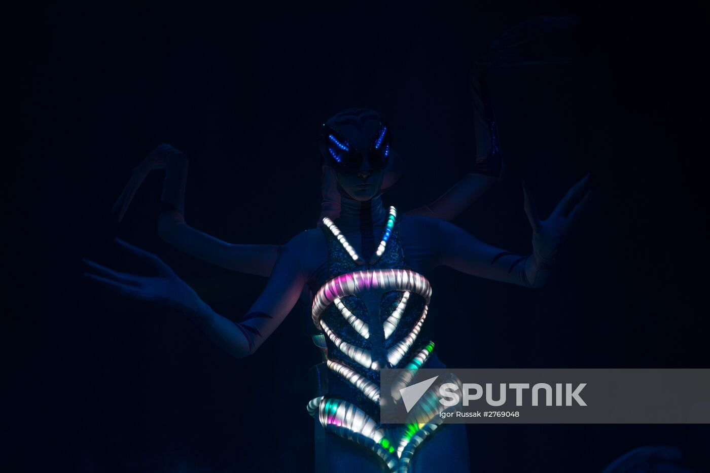 "UFO: Circus from another Planet" circus show in St. Petersburg