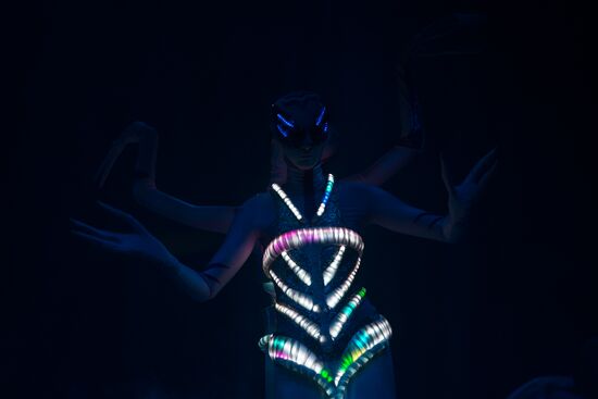 "UFO: Circus from another Planet" circus show in St. Petersburg