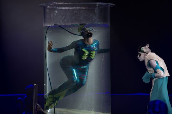 "UFO: Circus from another Planet" circus show in St. Petersburg
