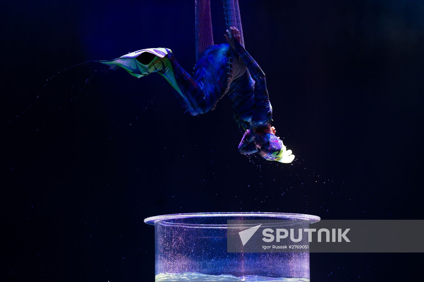 "UFO: Circus from another Planet" circus show in St. Petersburg