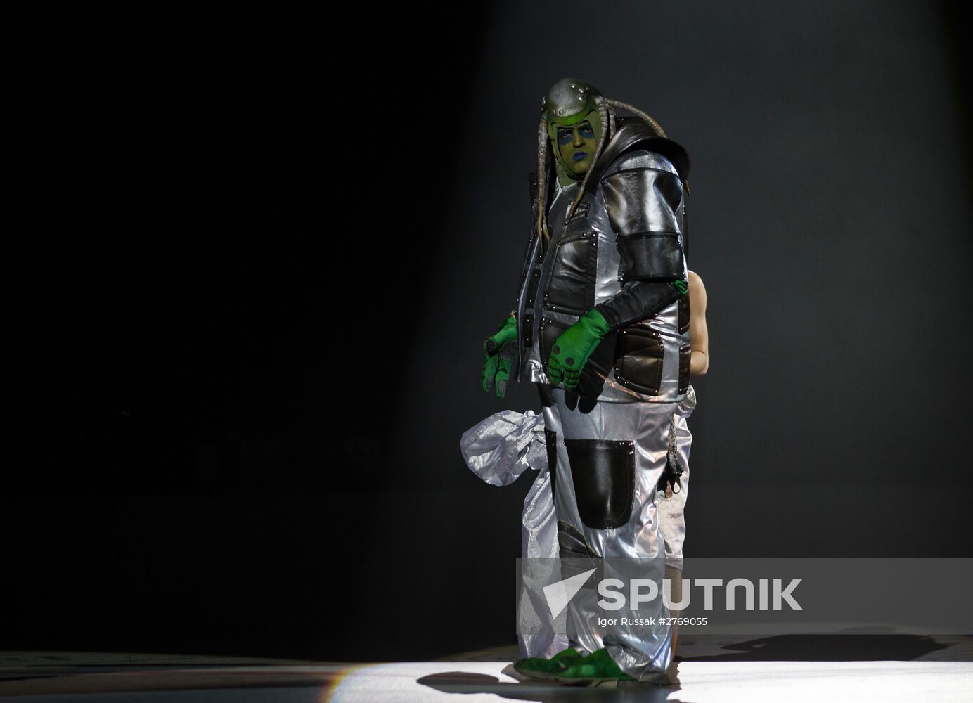 "UFO: Circus from another Planet" circus show in St. Petersburg
