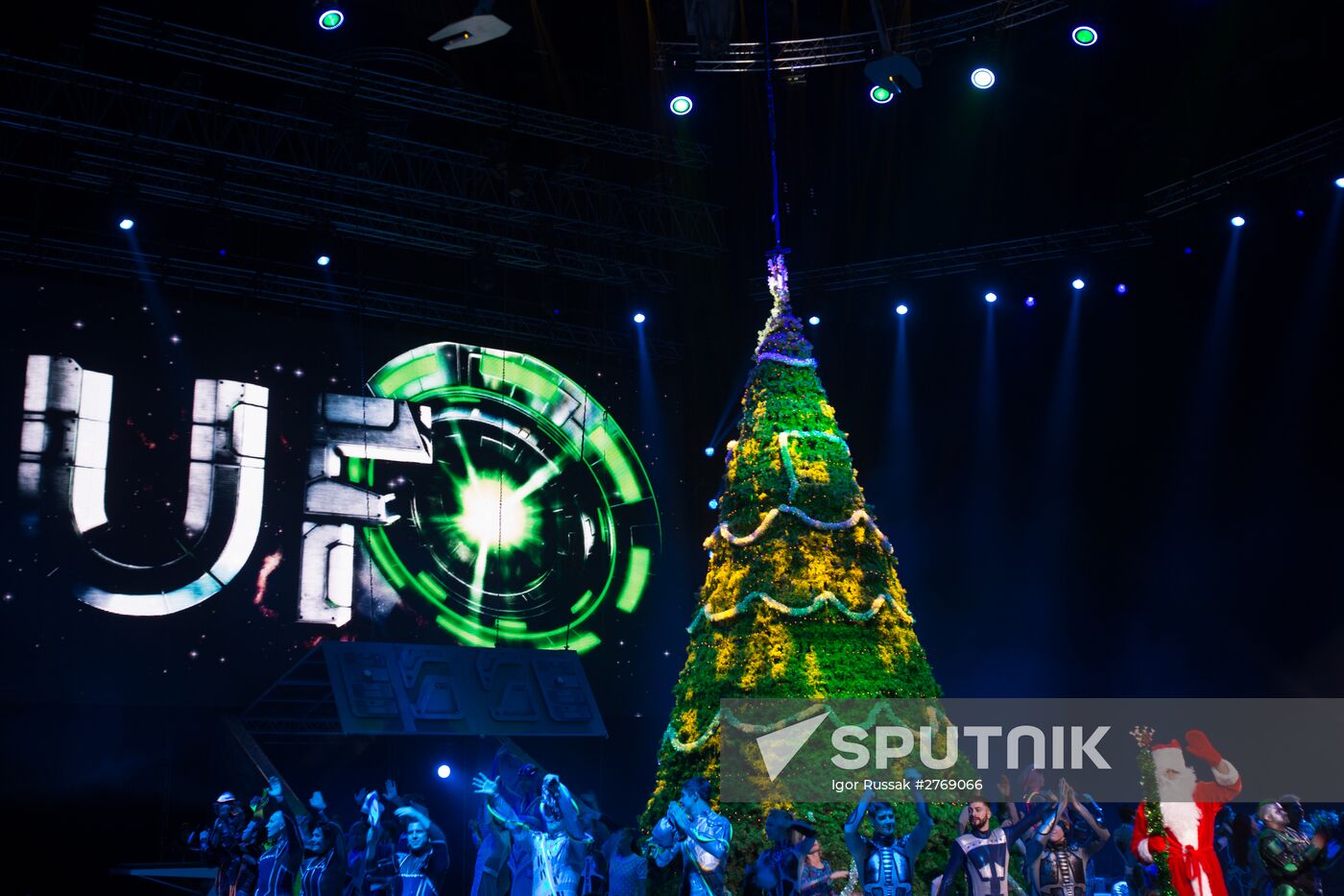 'UFO. A Circus from Another Planet' show performed in St. Petersburg