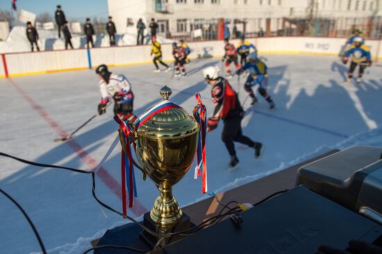 Hockey match in Omsk prison