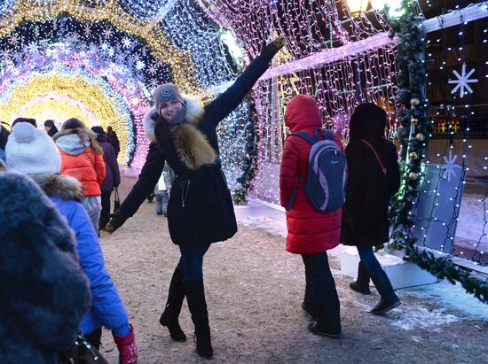 Muscovites enjoy their holidays