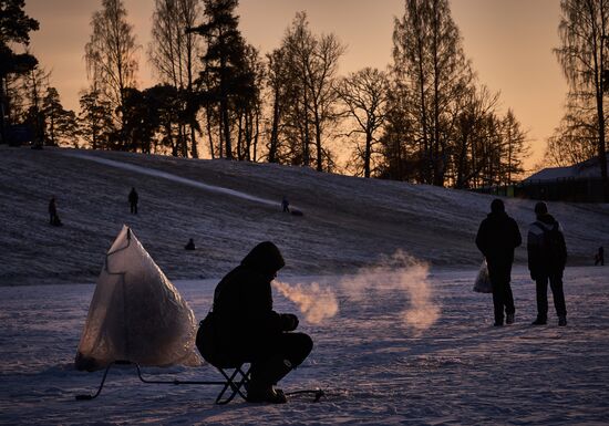 Winter fishing in St. Petersburg