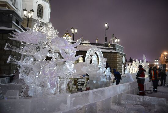 "Star of Bethlehem" Christmas ice sculpture festival in Yekaterinburg