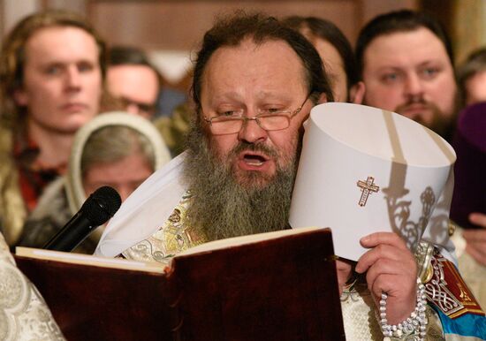 Christmas liturgy at Kiev-Pechersk Lavra