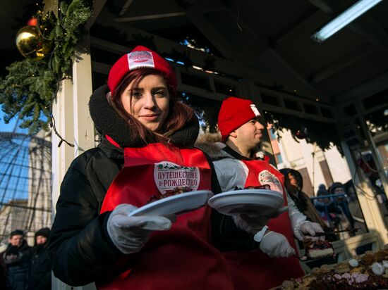 Cake weighing more than 100kg cooked for Christmas