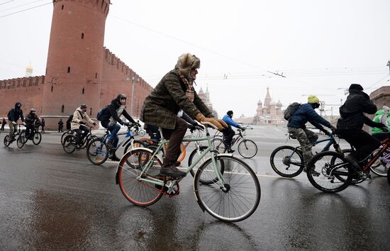 First winter bike parade in Moscow