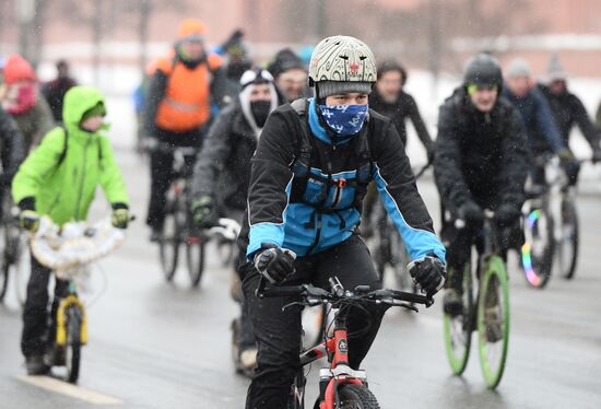 First winter bike parade in Moscow