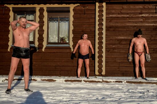 Novgorod Winter Swimming Fan Club in Veliky Novgorod