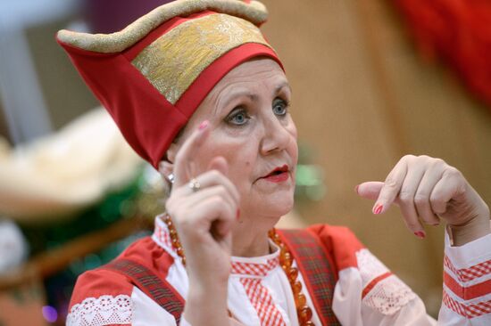 Performance by Mother of Pearl veteran choir in Arkhangelsk
