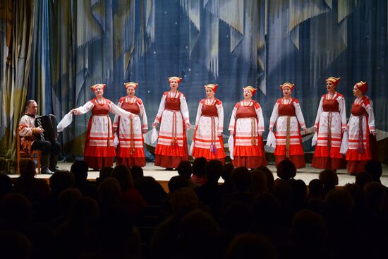 Performance by Mother of Pearl veteran choir in Arkhangelsk