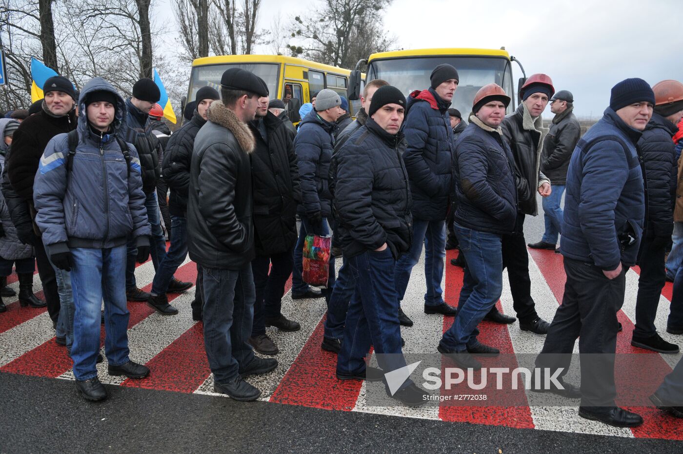 Miners block road in Lviv Region