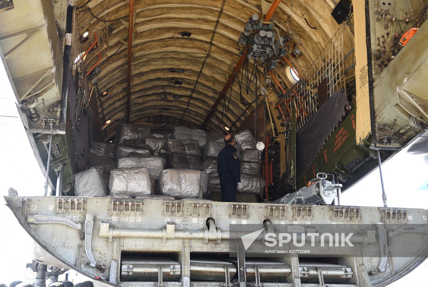 Russian Emergencies Ministry delivers humanitarian aid to Dushanbe