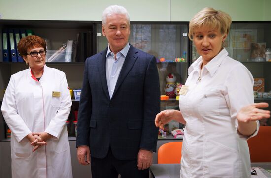 Moscow Mayor Sergei Sobyanin visits Children's City Clinic No. 125