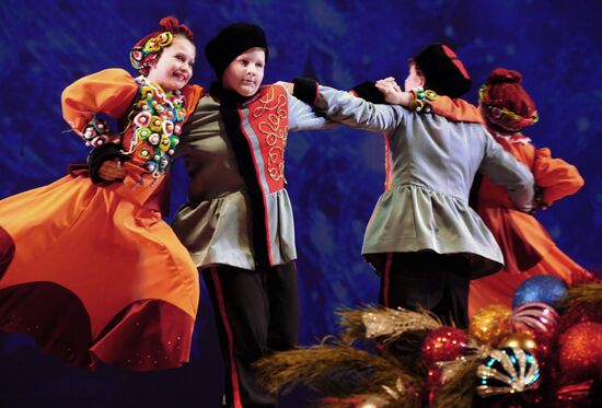 Concert by gifted children "Christmas Chimes" in Donetsk