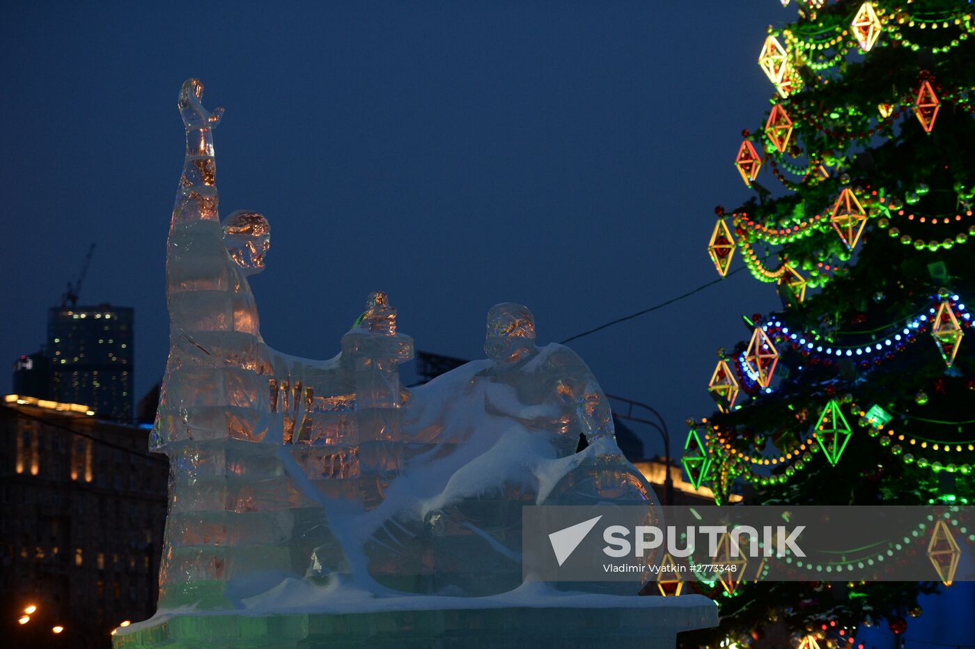"The Ice Moscow. A Family Circle" festival in Pobedy Park on Poklonnaya Hill