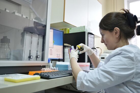 Russian scientists develop Ebola vaccine