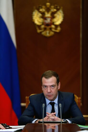 Prime Minister Dmitry Medvedev chairs meeting on economic and financial issues