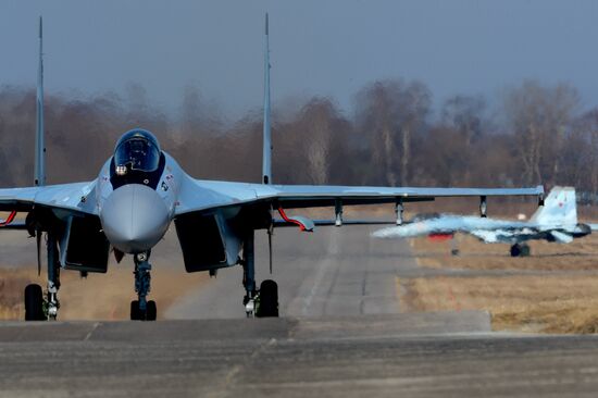 Eastern Military District air force regiment gets two new Sukhoi 35S jets