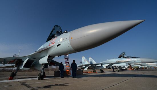 Eastern Military District air force regiment gets two new Sukhoi 35S jets