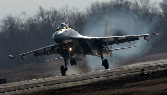 Eastern Military District air force regiment gets two new Sukhoi 35S jets