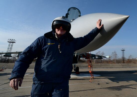 Eastern Military District air force regiment gets two new Sukhoi 35S jets