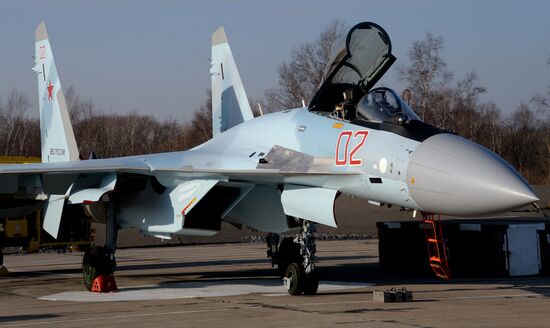 Eastern Military District air force regiment gets two new Sukhoi 35S jets
