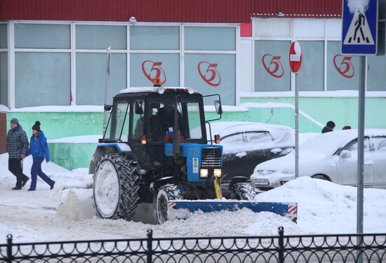 Snow removed in Moscow