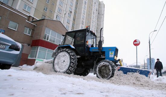 Snow removed in Moscow