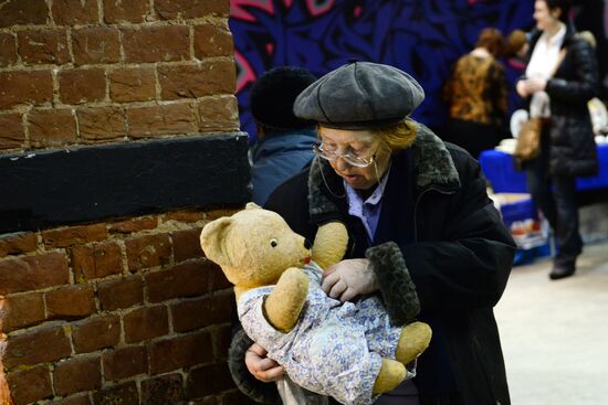 Winter flea market at Museum of Moscow