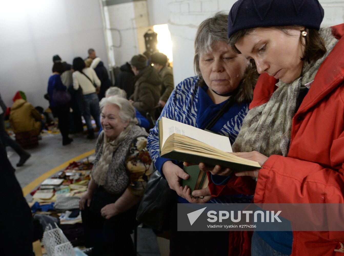 Winter flea market at Museum of Moscow
