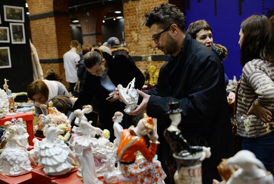 Winter flea market at Museum of Moscow